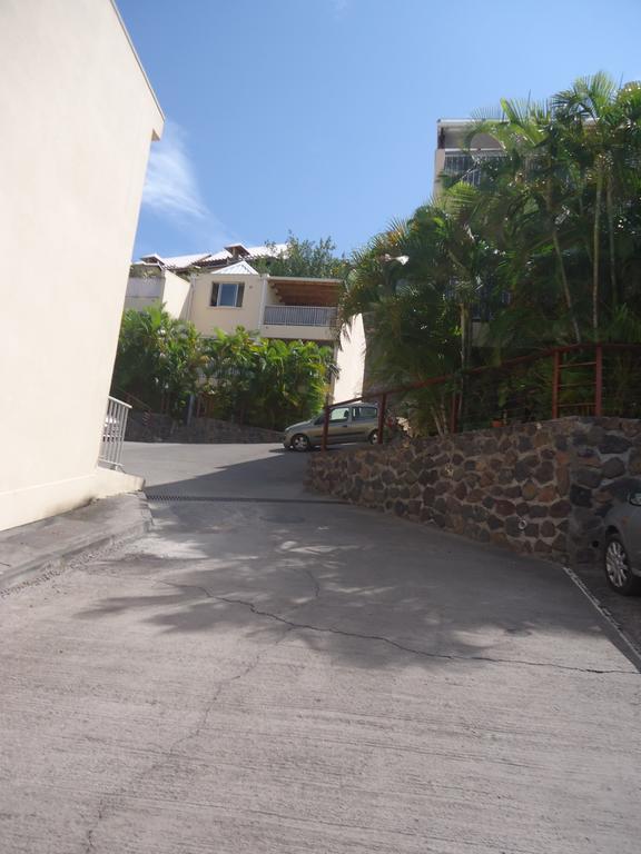 Charmant Studio Saint-Gilles-les Bains Exterior foto